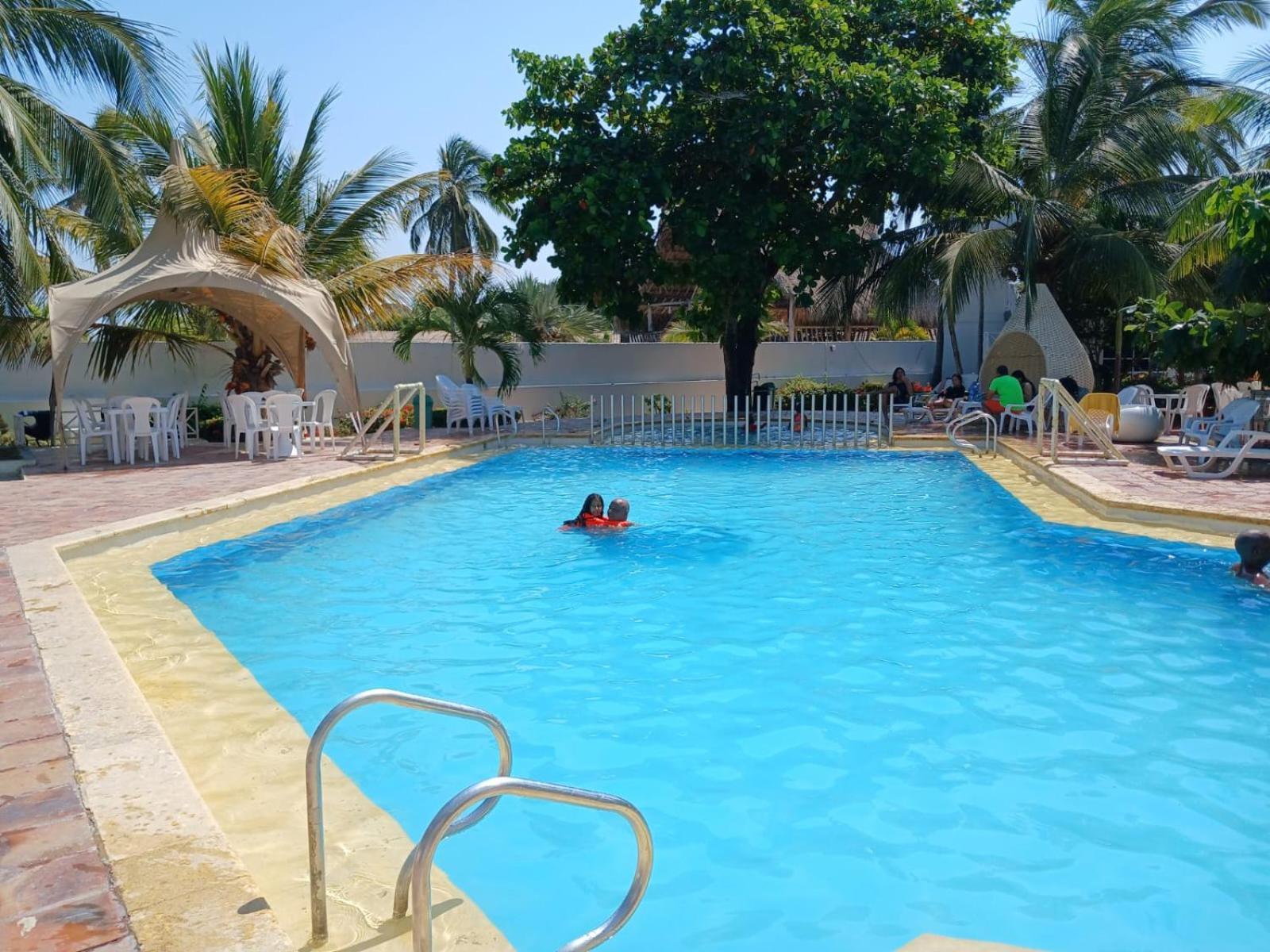 Hotel Tropical Inn Playa de Punta Arena Exterior foto